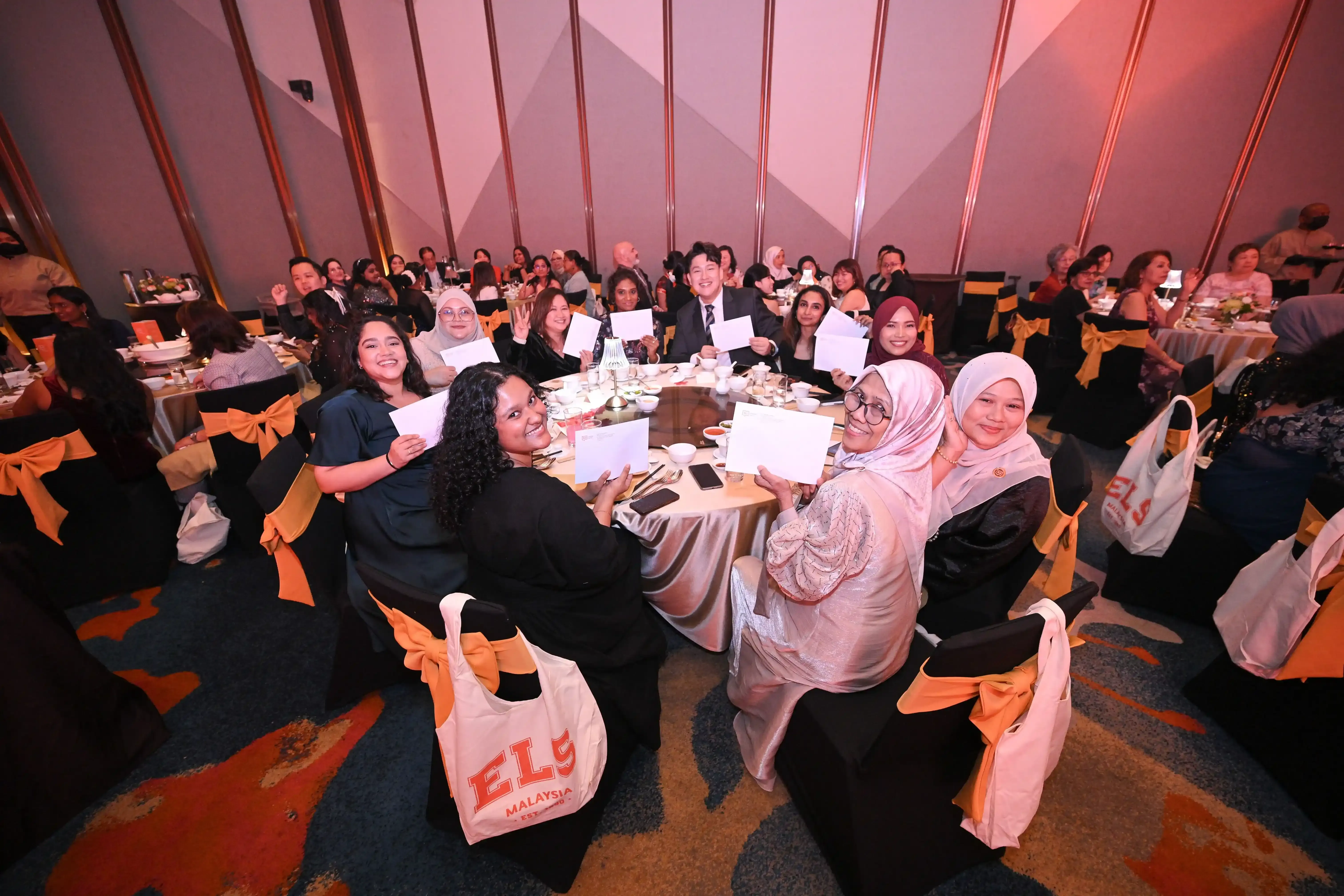 Guests seated in the Grand Ballroom at the 2025 ELS Annual Dinner